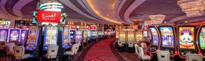 Platform alexsis toto menampilkan sportsbook, live casino, dan permainan slot di aplikasi mobile