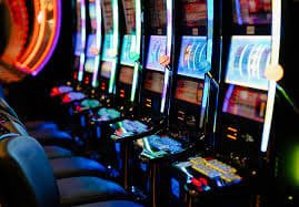 Aplikasi mobile alexsis toto menampilkan permainan Texas Hold'em Bonus